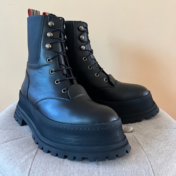 Burberry Icon Stripe Lace-up Leather Boots - Picture 3 of 15